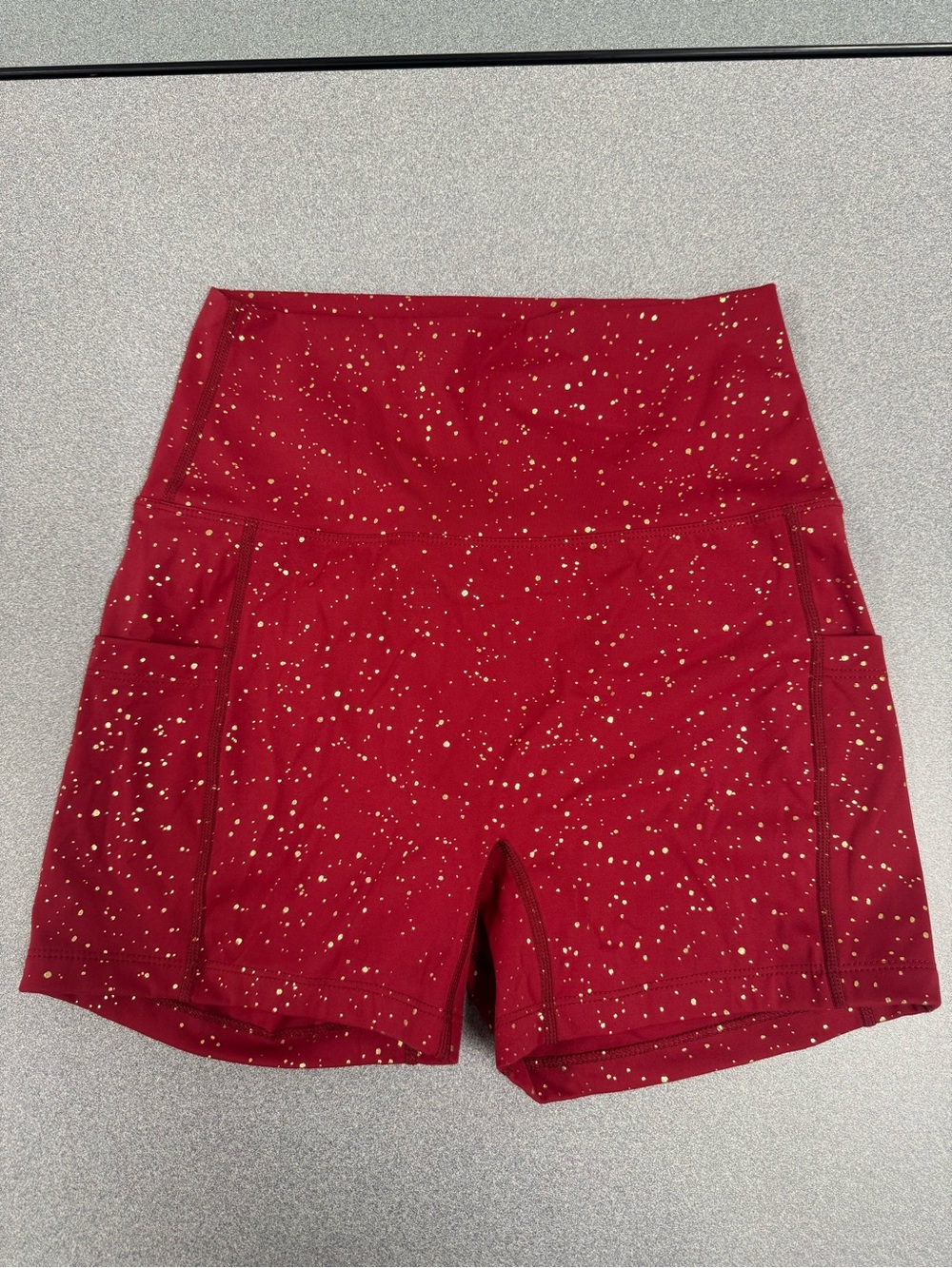 USED-Born Primitive Women’s Synergy Short Size Large